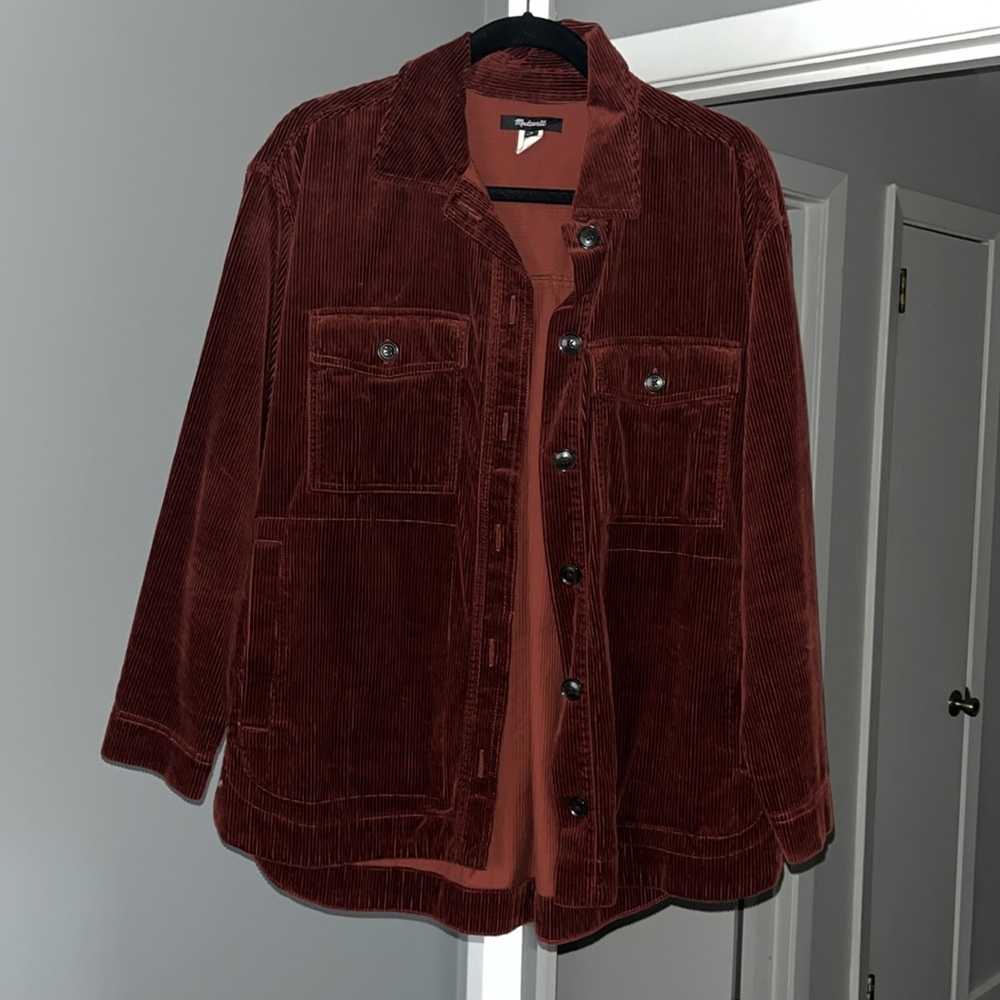 Madewell corduroy oversize jacket. Size M in burgundy.